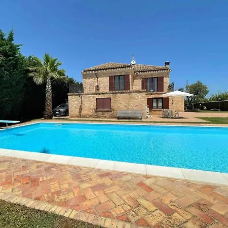 Con Piscina In Abruzzo - A 7 Minuti Dal Mare Villa *