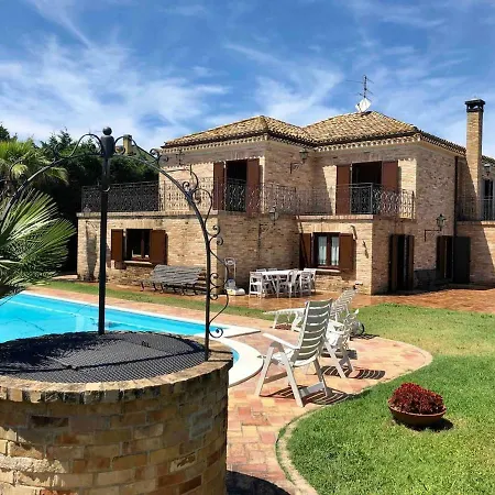 Con Piscina In Abruzzo - A 7 Minuti Dal Mare Villa Ripa Teatina