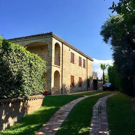 Con Piscina In Abruzzo - A 7 Minuti Dal Mare Villa